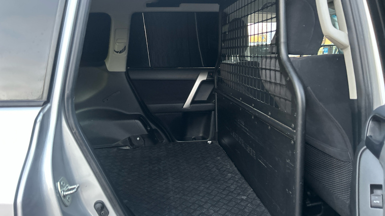 Toyota Land Cruiser Lwb Diesel 2.8D 204 Active Commercial Auto